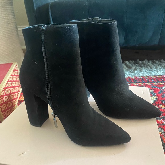 JUST FAB black suede booties - Picture 3 of 4